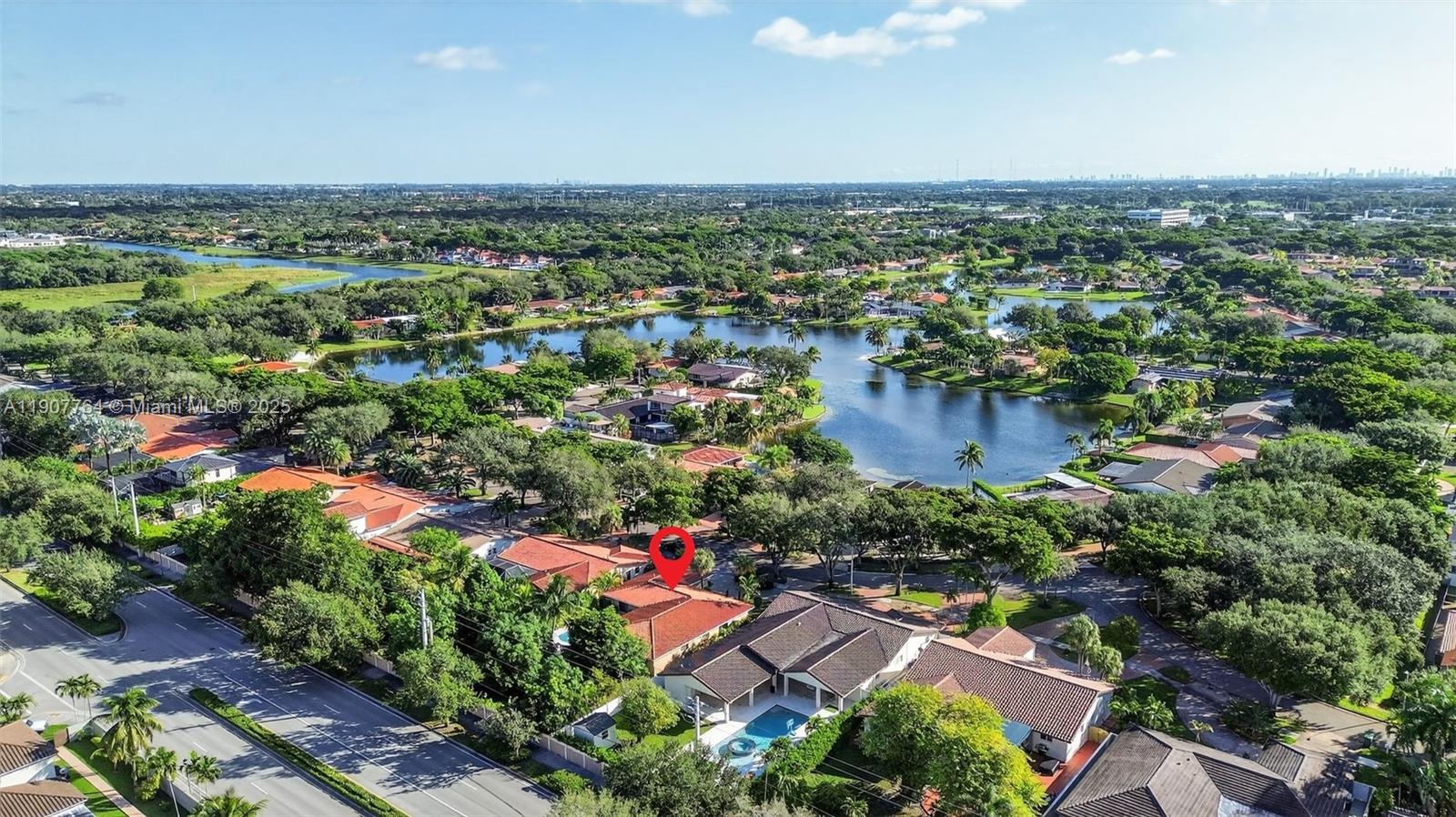 MIAMI LAKES-LAKE GLENN EL - Residential