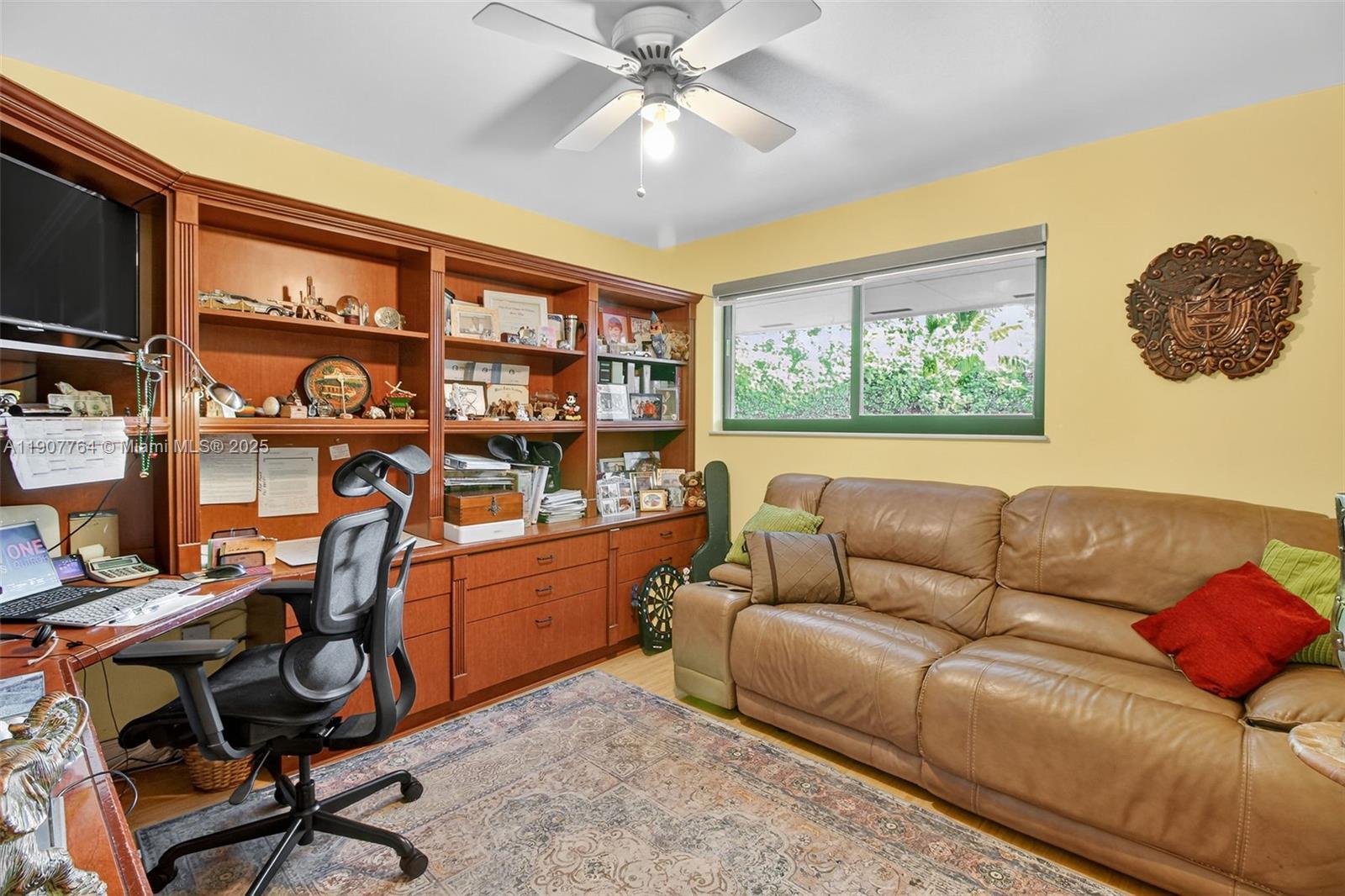 MIAMI LAKES-LAKE GLENN EL - Residential