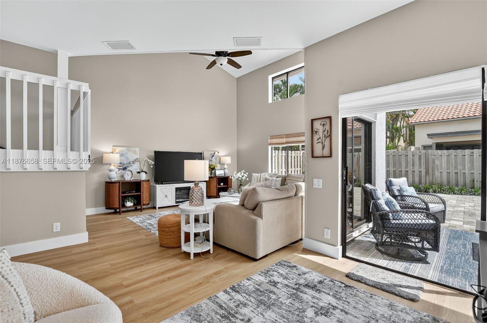 WIMBLEDON VILLAS OF VIA V - Residential