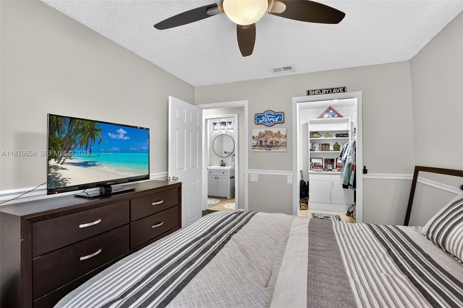 WIMBLEDON VILLAS OF VIA V - Residential