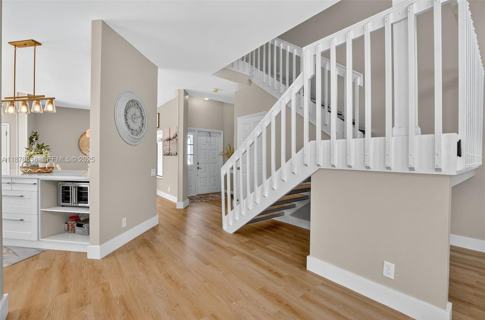 WIMBLEDON VILLAS OF VIA V - Residential