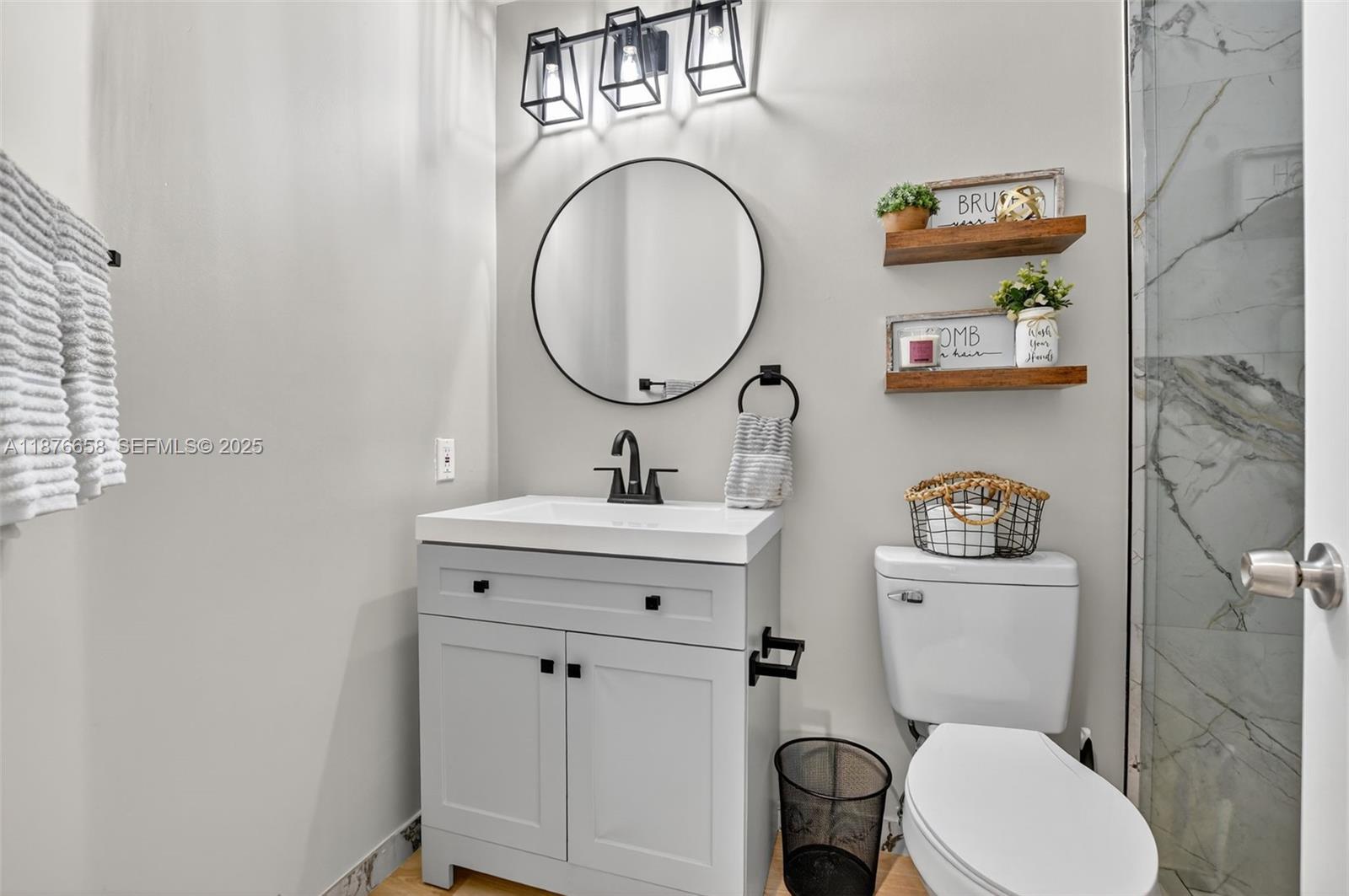 WIMBLEDON VILLAS OF VIA V - Residential