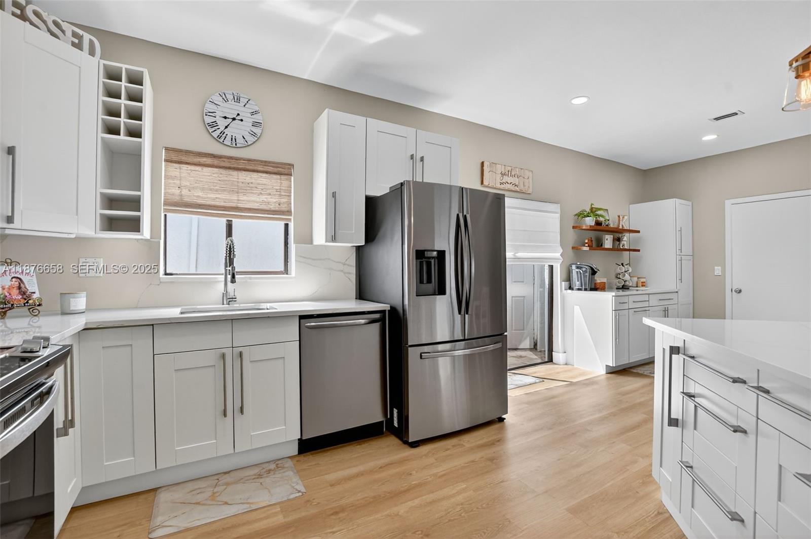 WIMBLEDON VILLAS OF VIA V - Residential