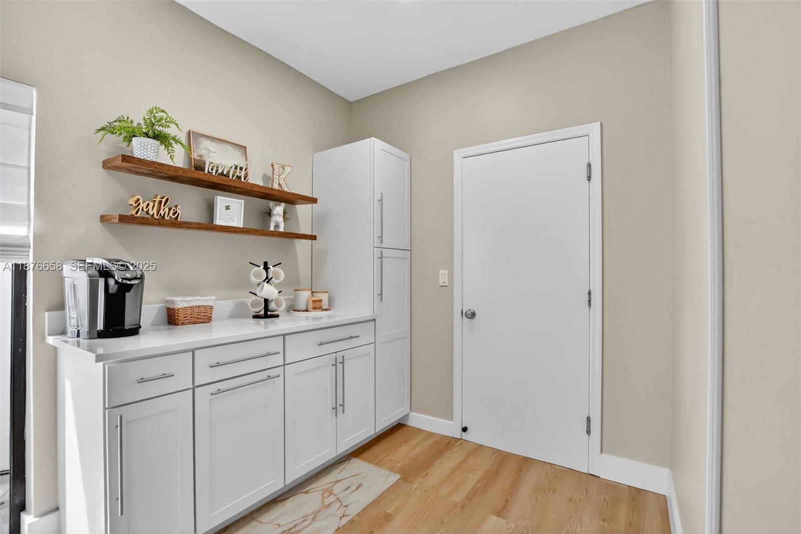 WIMBLEDON VILLAS OF VIA V - Residential