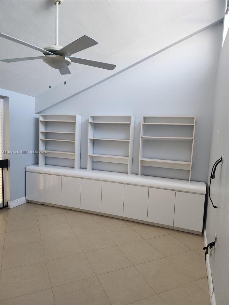 VILLAGE TOWNHOUSES - Residential Lease