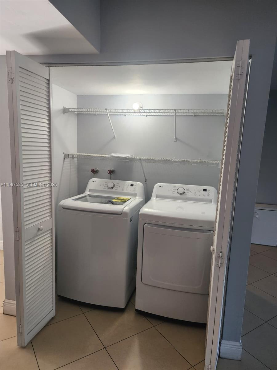 VILLAGE TOWNHOUSES - Residential Lease