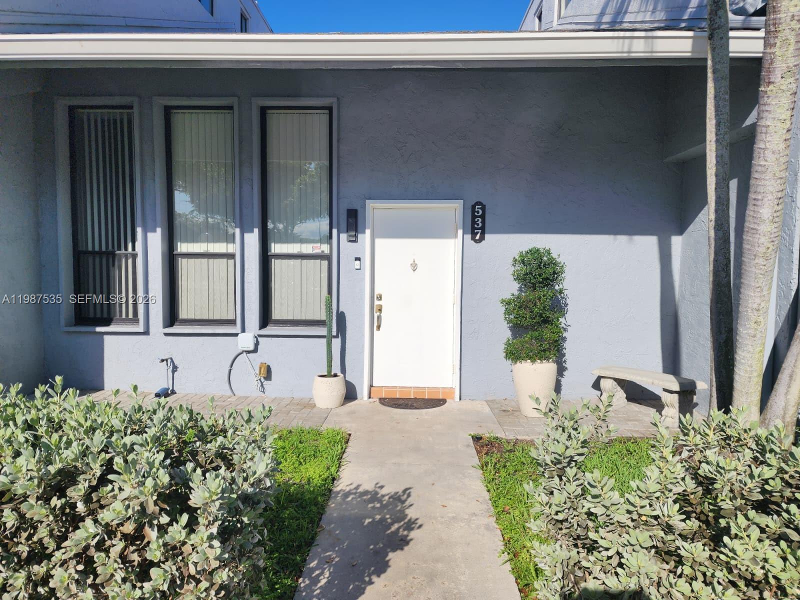 VILLAGE TOWNHOUSES - Residential Lease