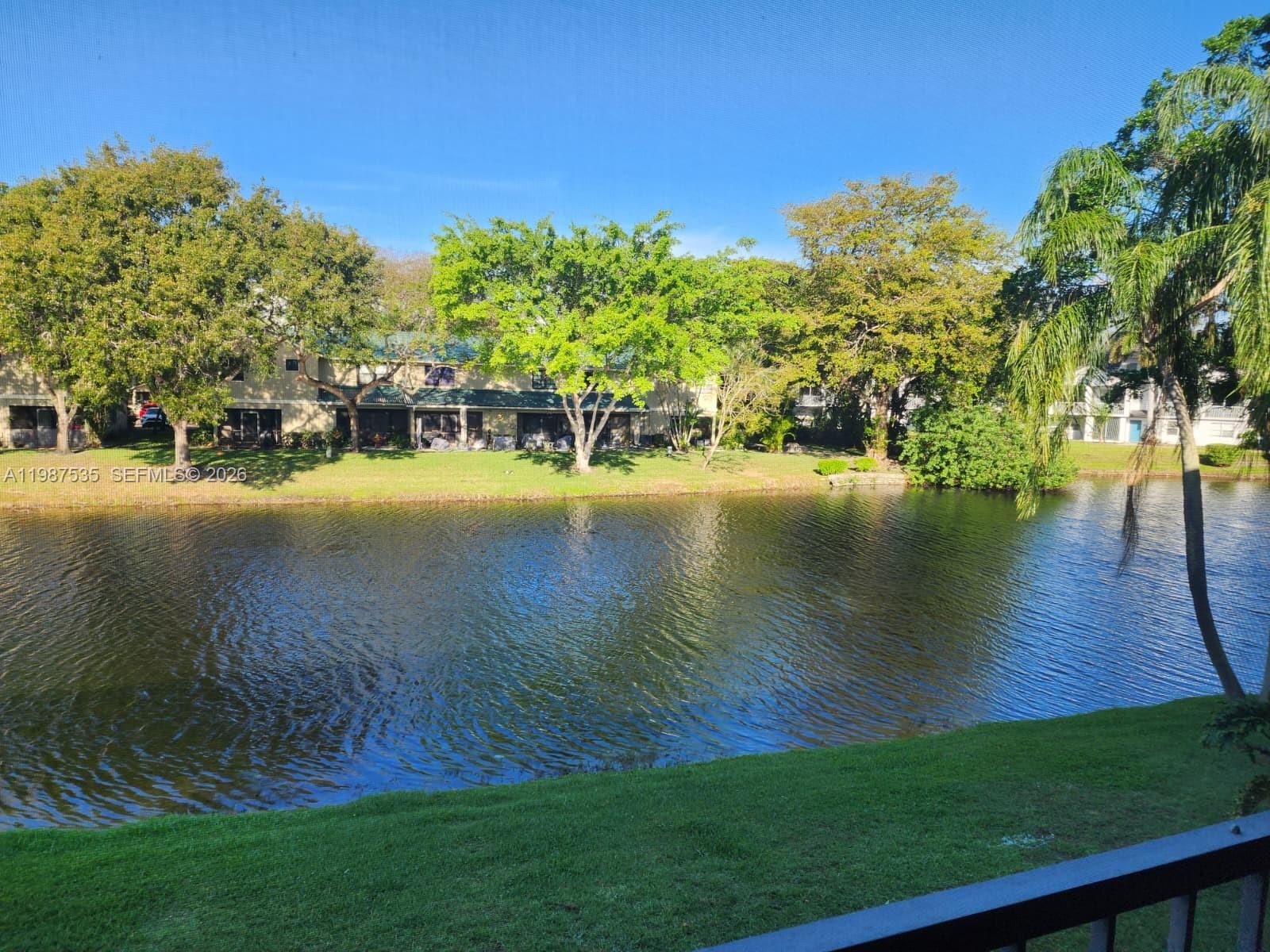 VILLAGE TOWNHOUSES - Residential Lease