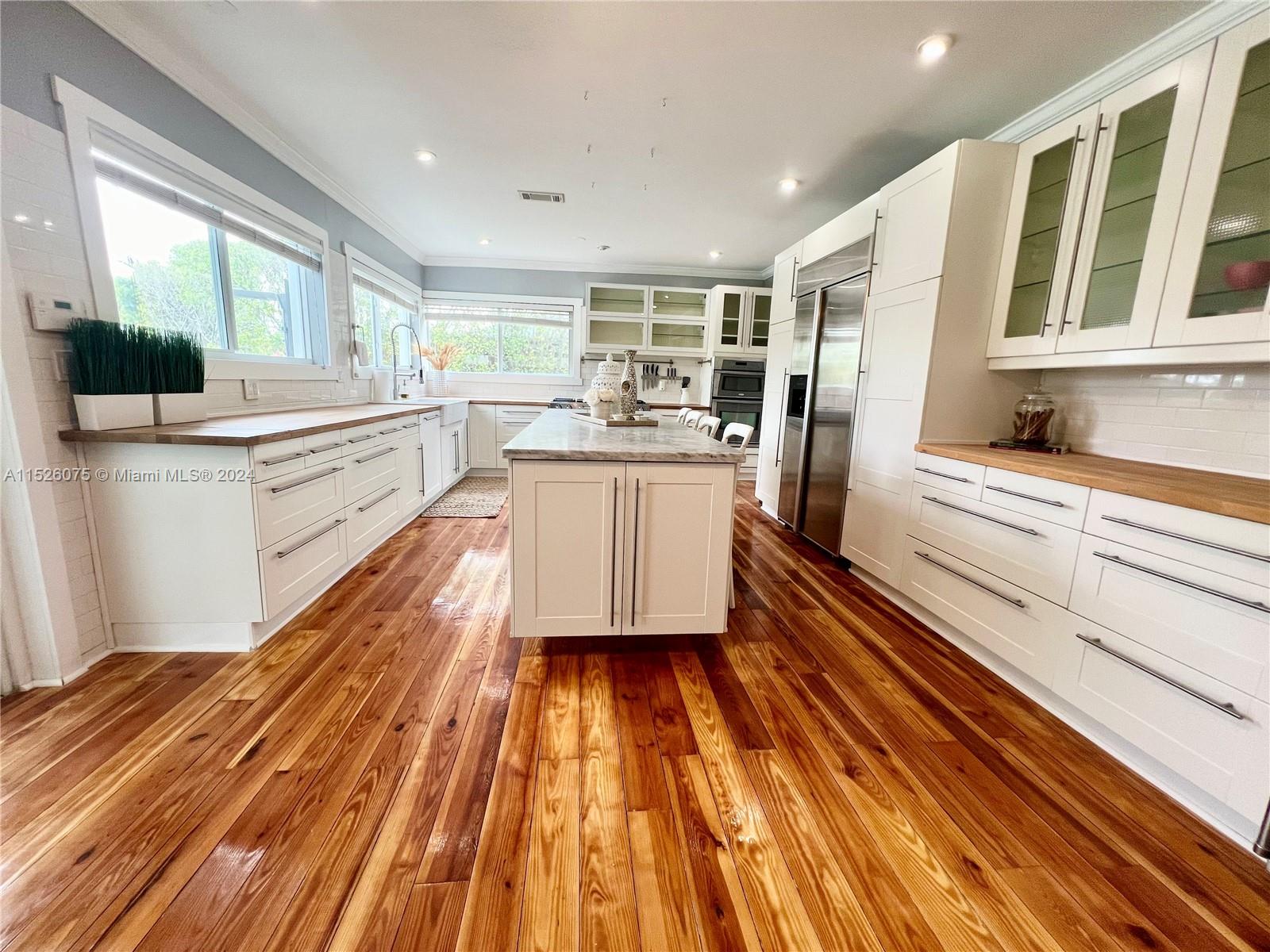 EASTERN SHORES - Residential Lease