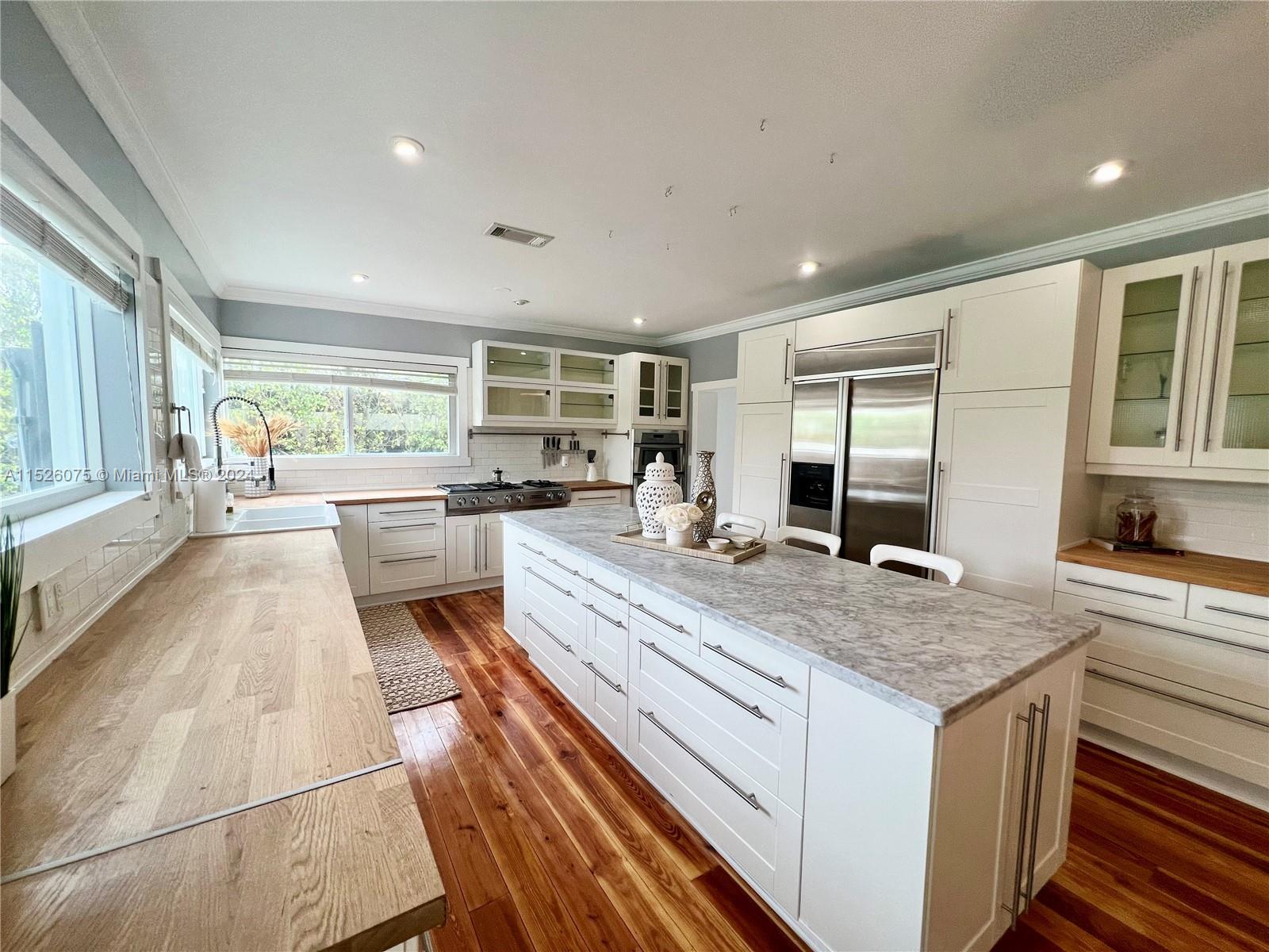 EASTERN SHORES - Residential Lease