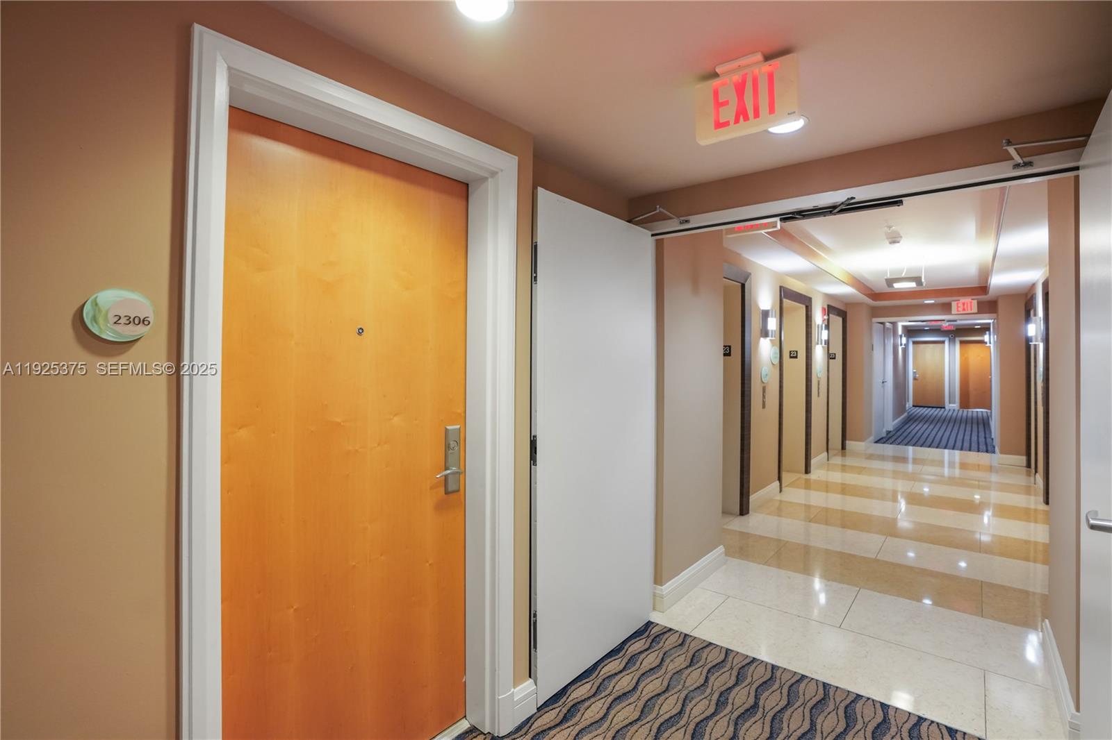 VIZCAYNE NORTH CONDO - Residential