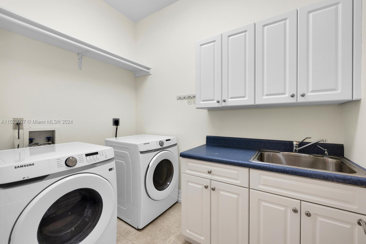 MARK III EST - Residential