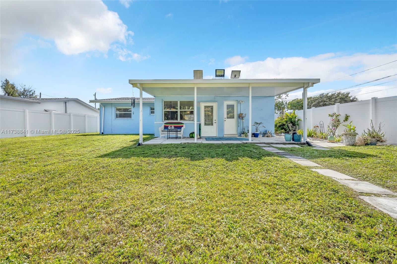 LLOYD ESTATES - Residential