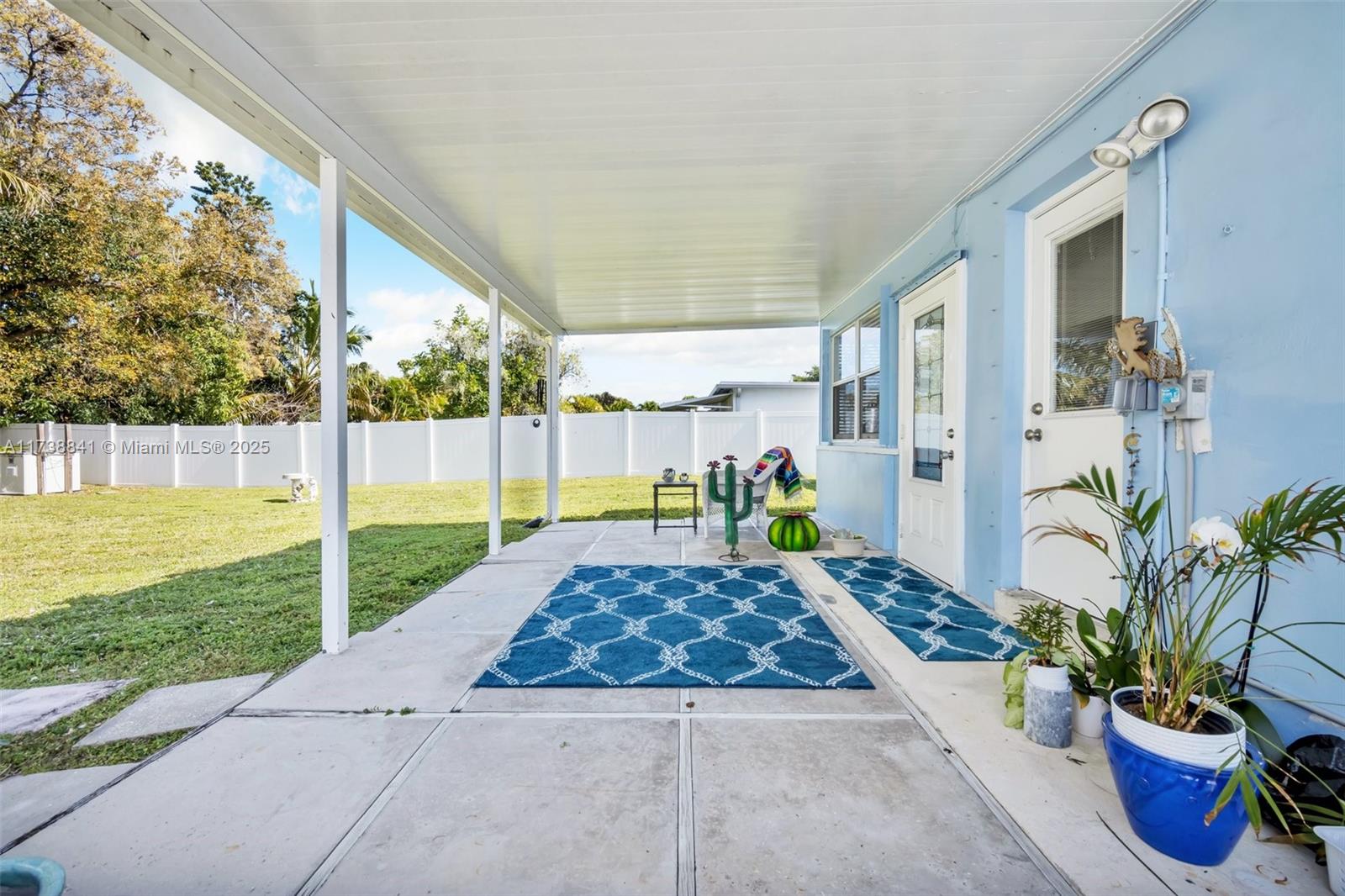 LLOYD ESTATES - Residential