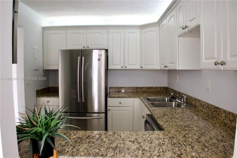 600 Parkview Dr 305 Hallandale Beach FL 33009