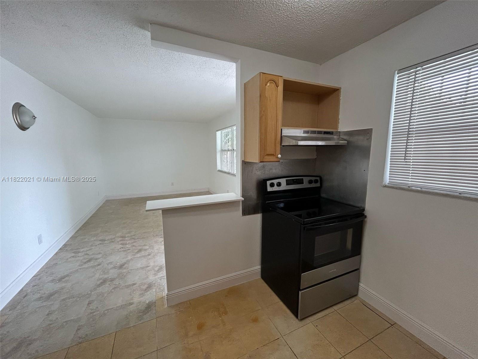 1330 NE 127th St 8