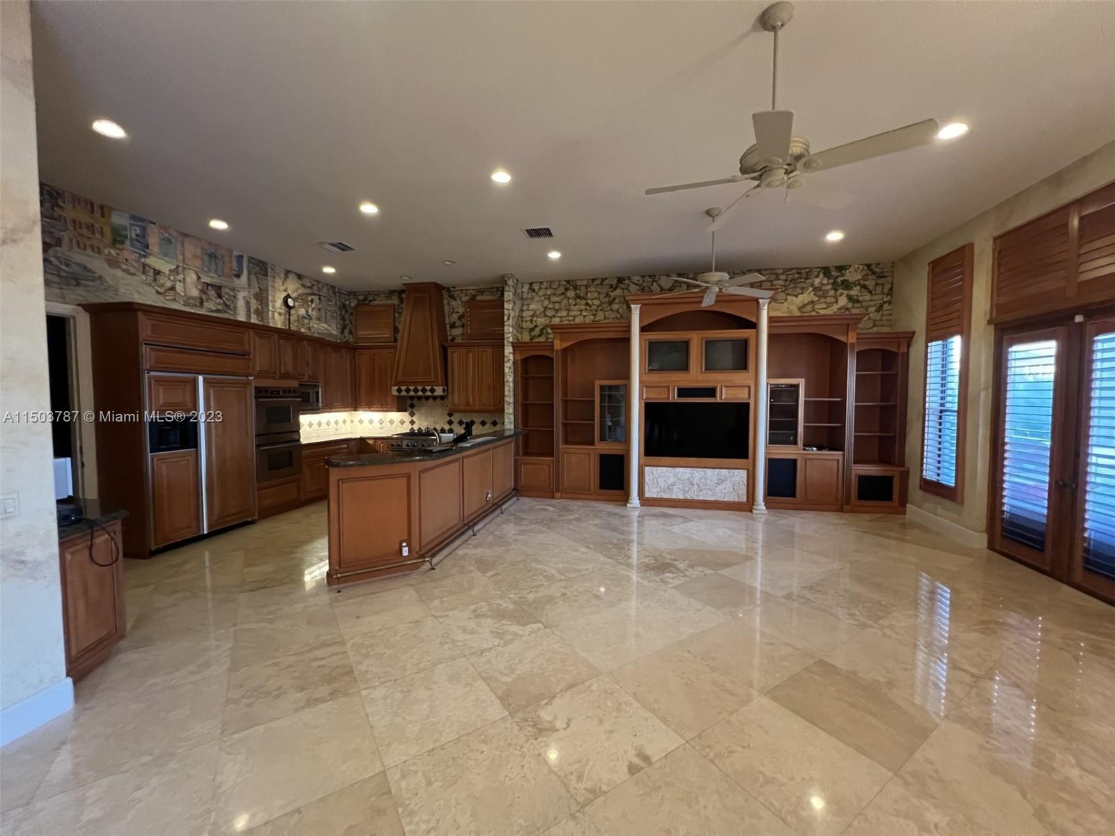 CORAL KEY VILLAS 6TH SEC - Residential