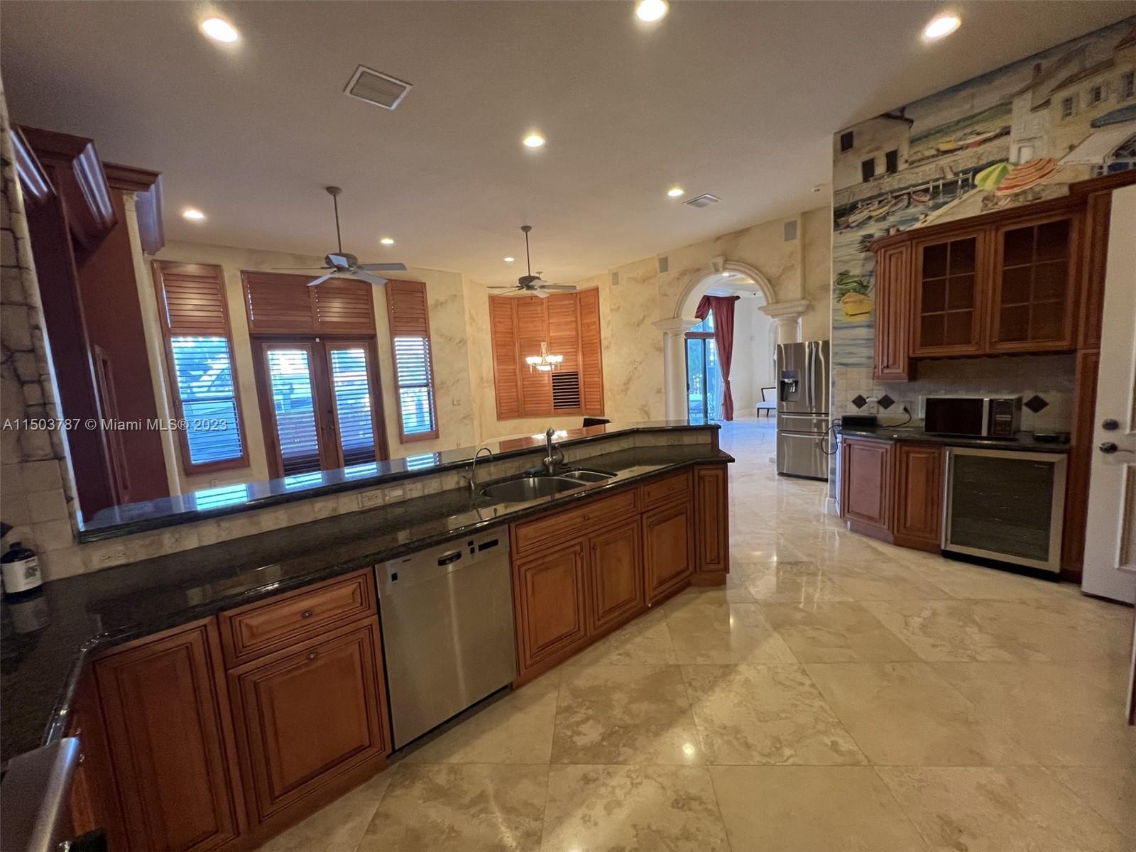 CORAL KEY VILLAS 6TH SEC - Residential