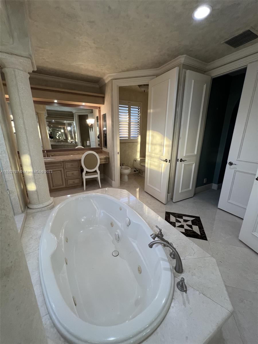 CORAL KEY VILLAS 6TH SEC - Residential