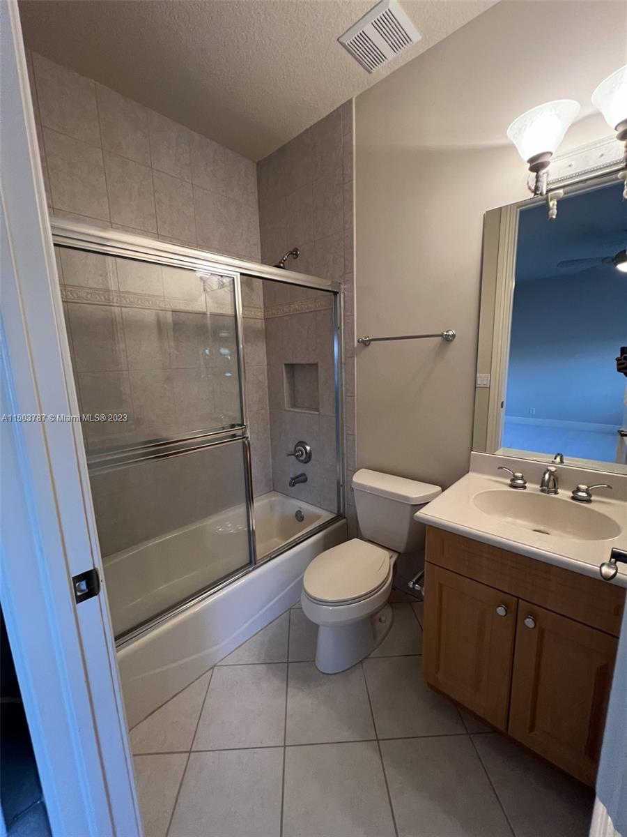 CORAL KEY VILLAS 6TH SEC - Residential