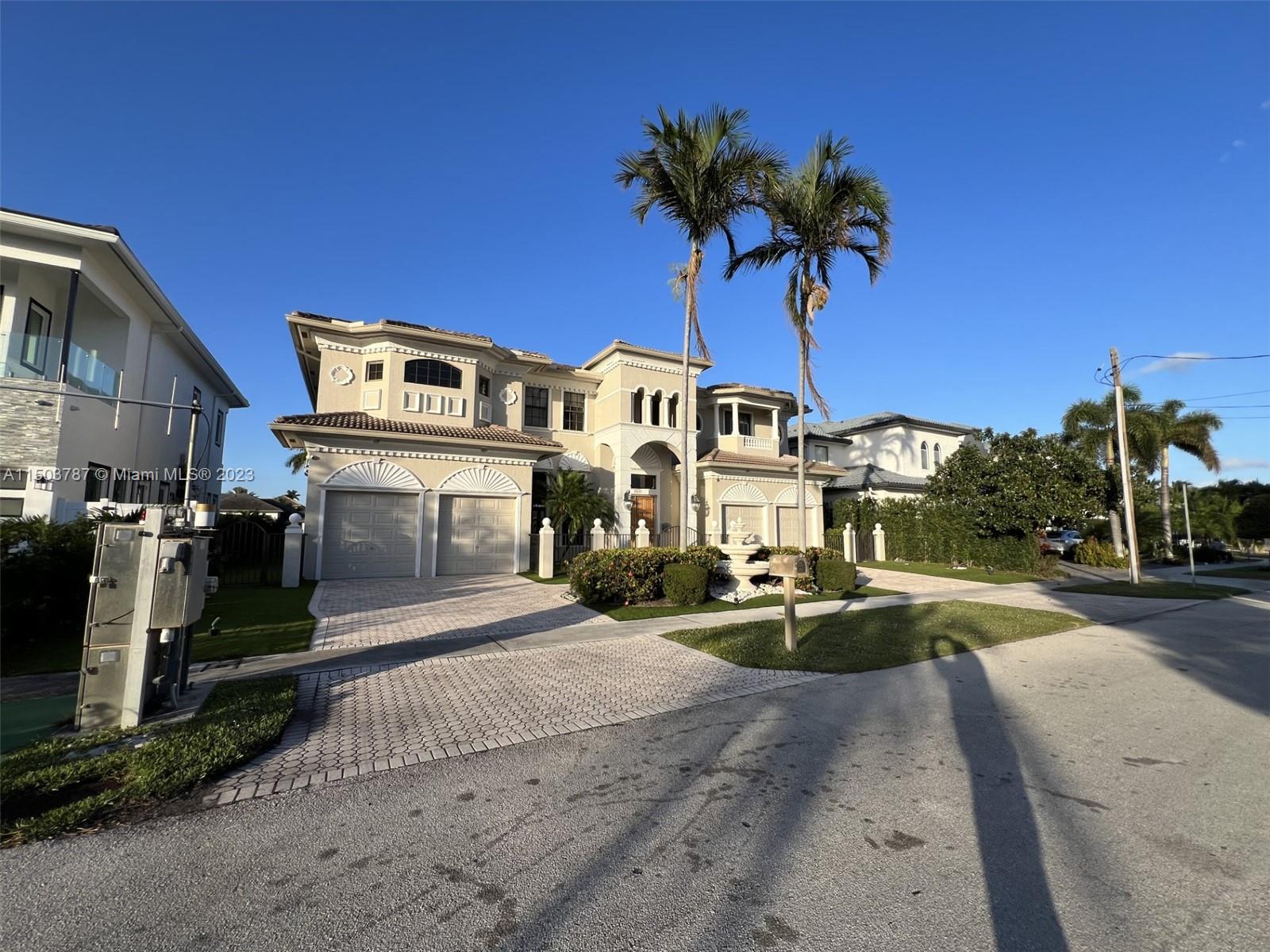 CORAL KEY VILLAS 6TH SEC - Residential