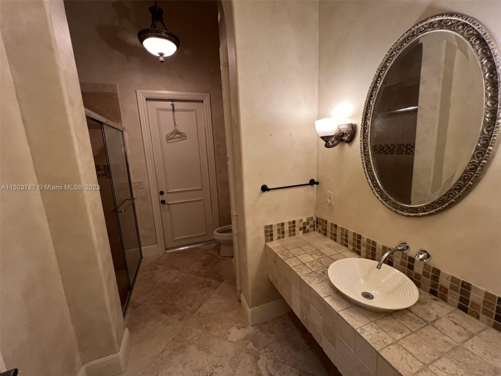 CORAL KEY VILLAS 6TH SEC - Residential