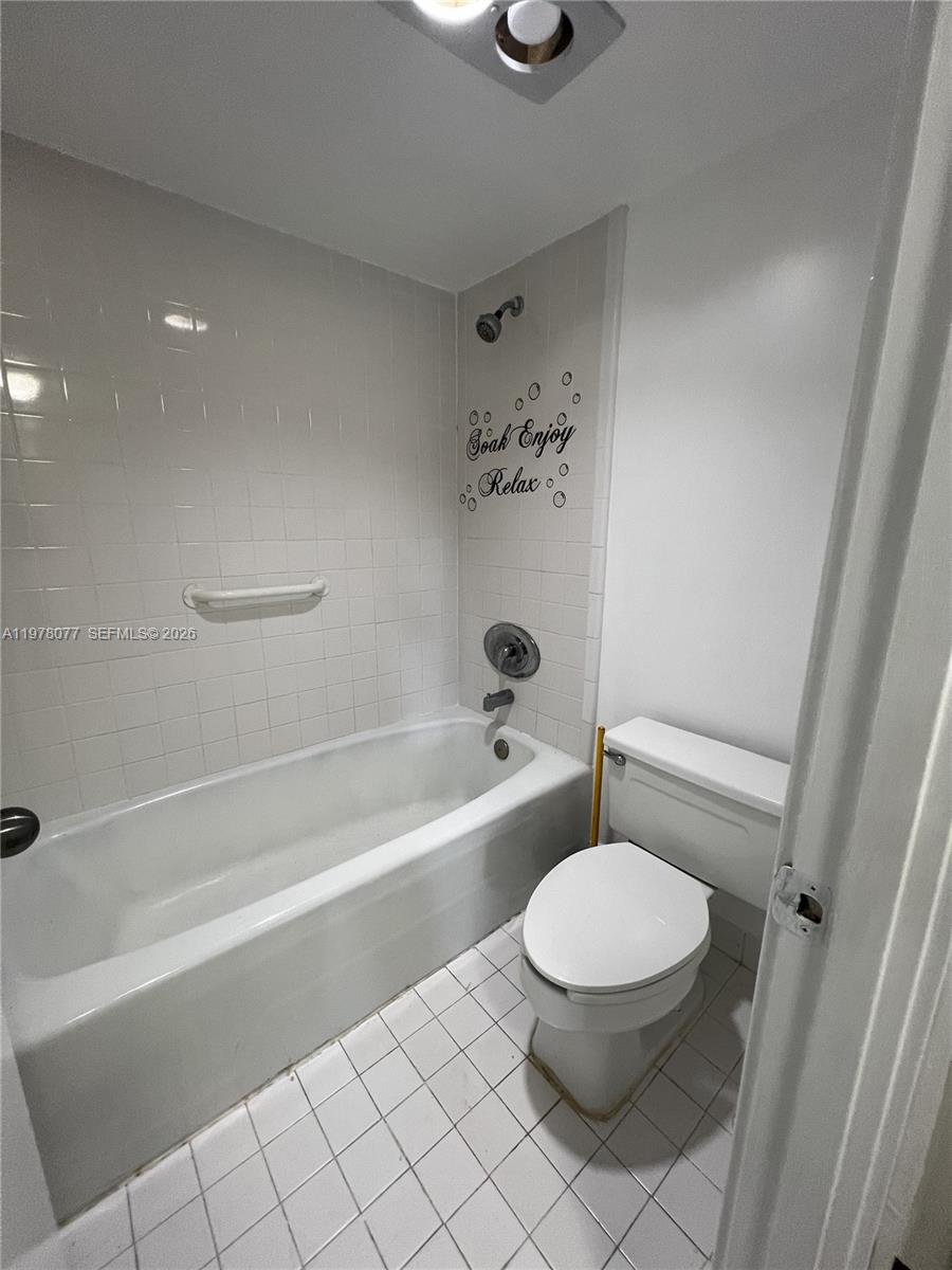 FLAMENCO CONDO TOWER I - Residential