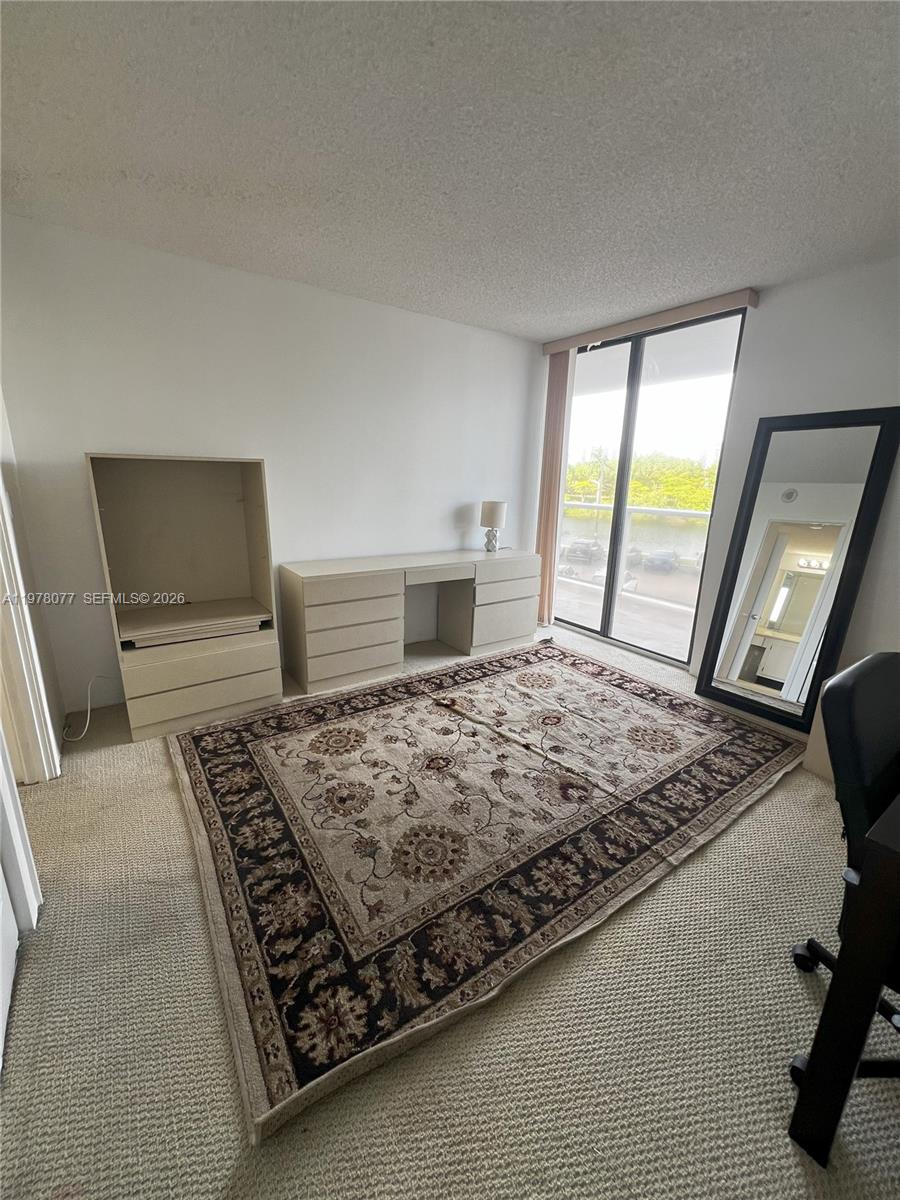 FLAMENCO CONDO TOWER I - Residential