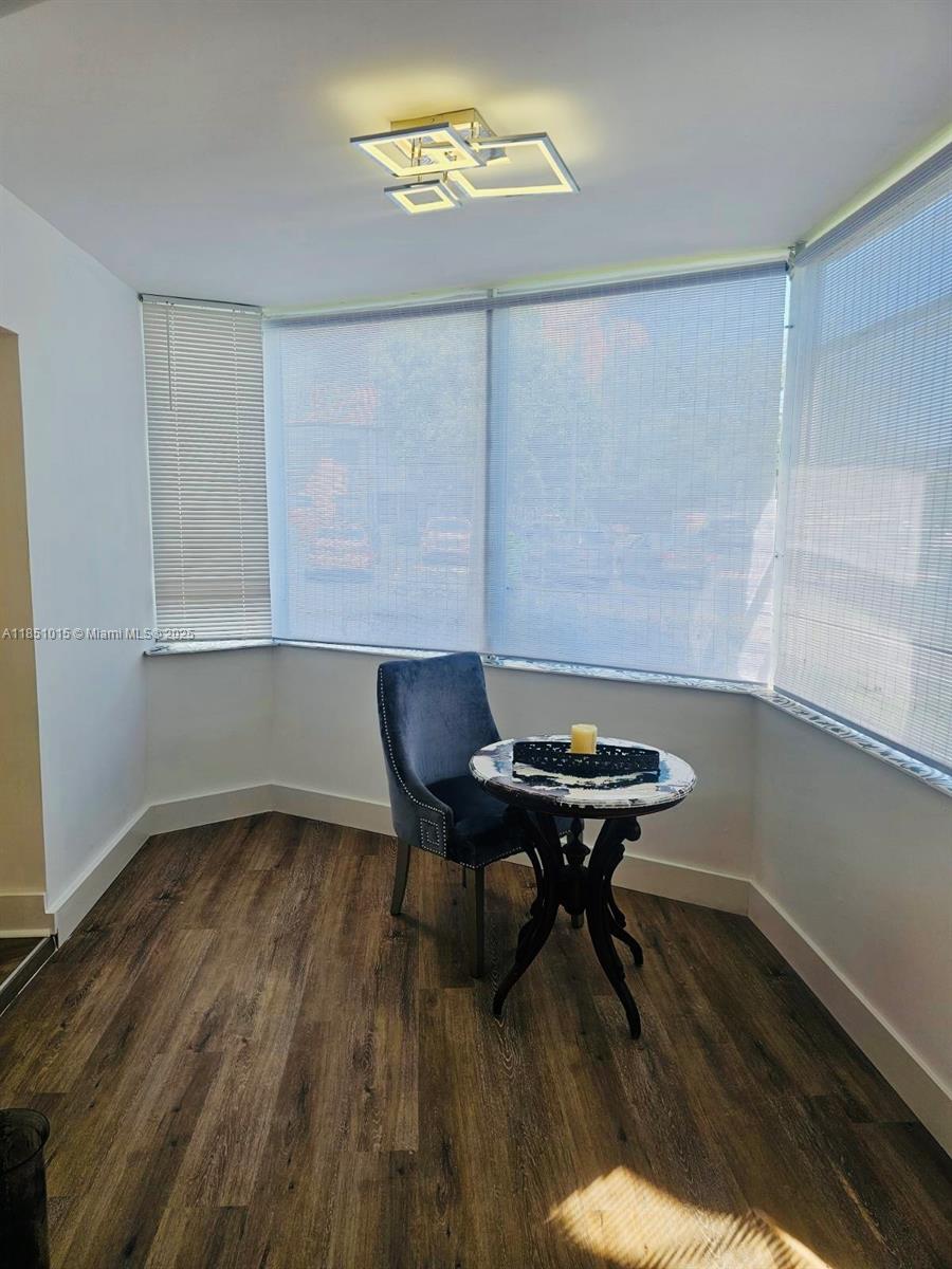 SKY LAKE GARDENS NO 4 CON - Residential