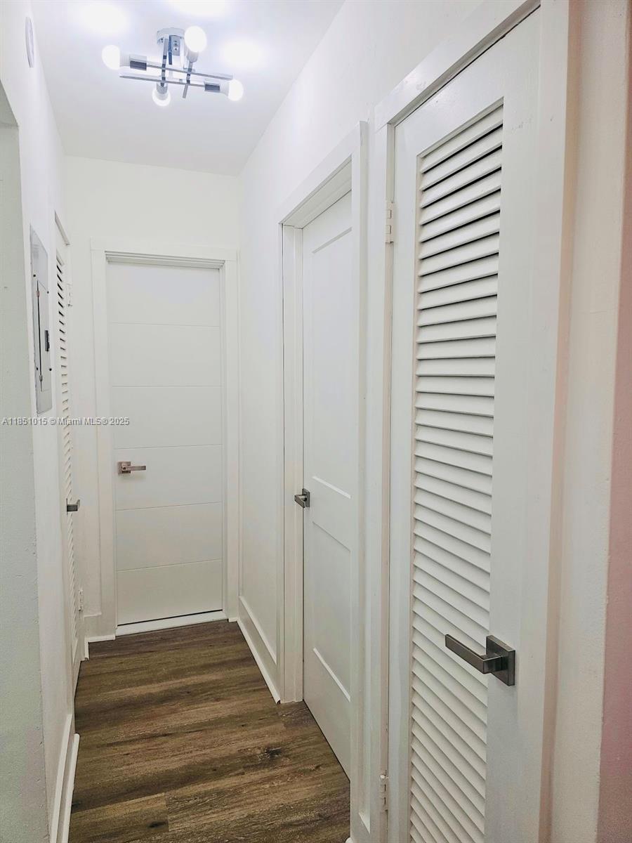 SKY LAKE GARDENS NO 4 CON - Residential