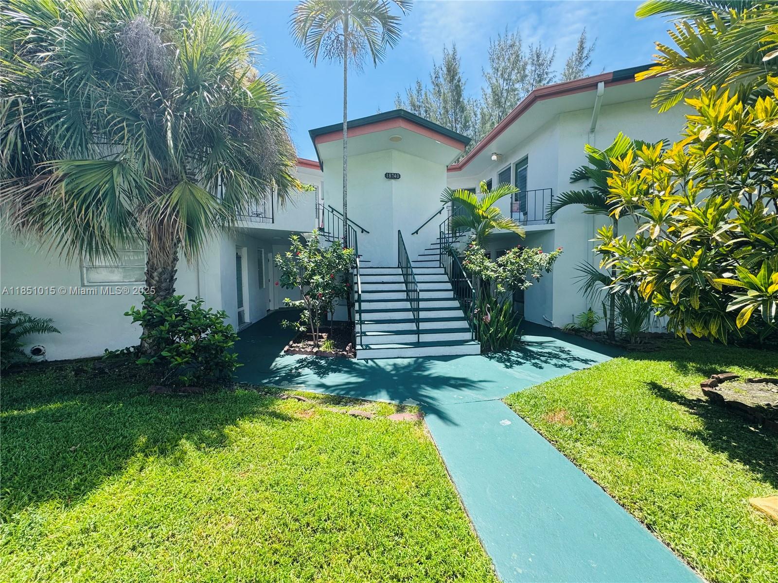 SKY LAKE GARDENS NO 4 CON - Residential