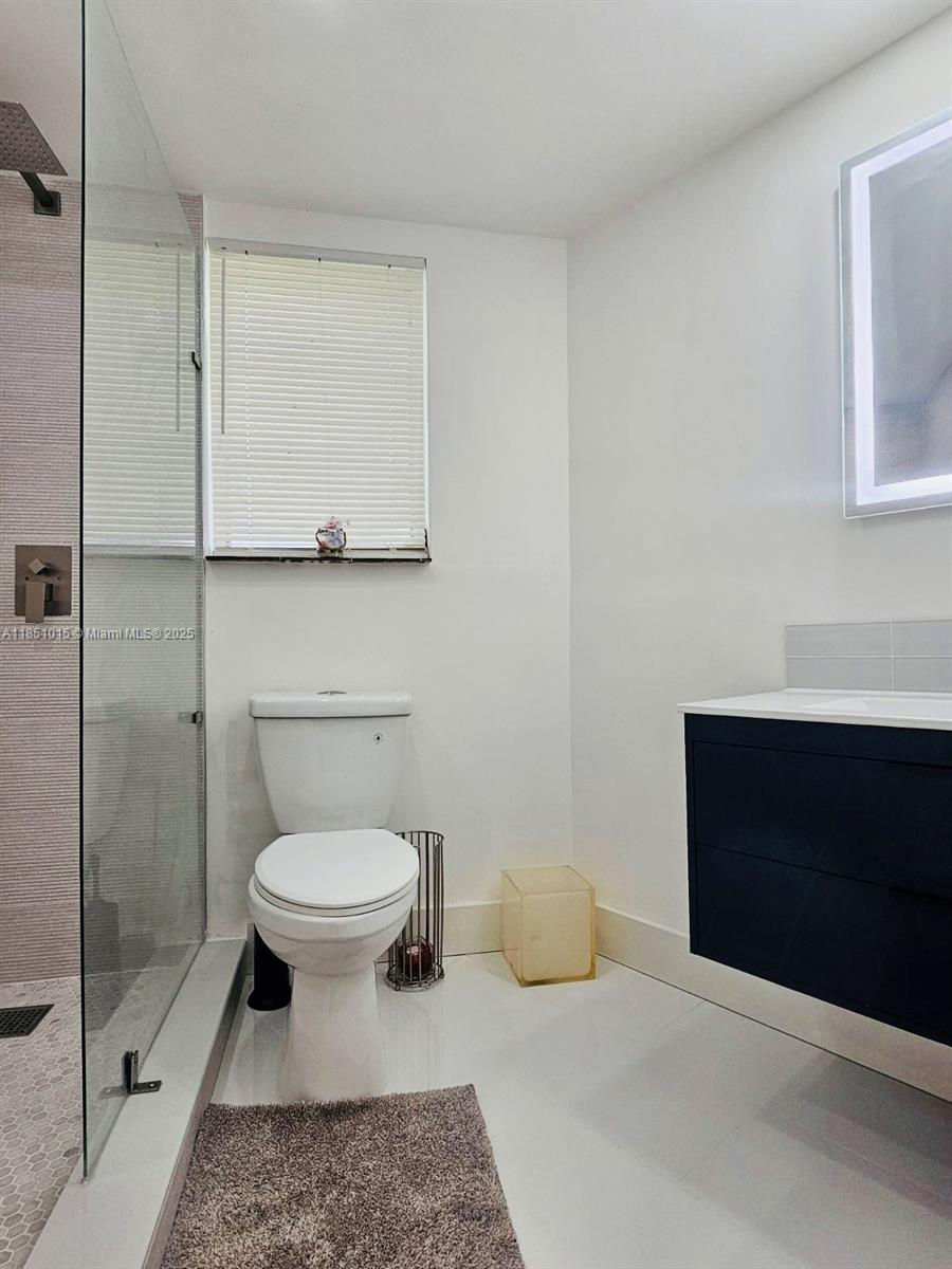 SKY LAKE GARDENS NO 4 CON - Residential