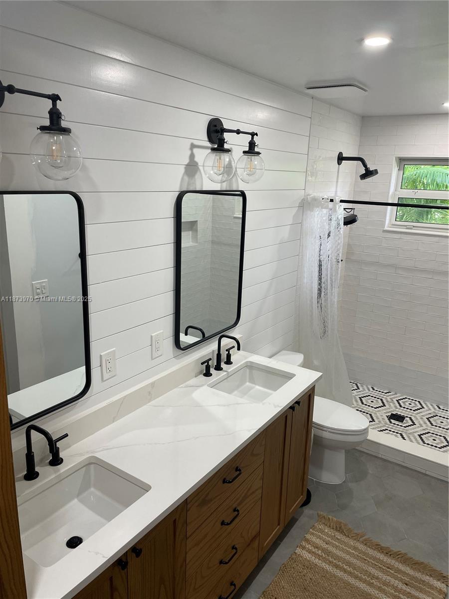 DAN-MAR HEIGHTS - Residential