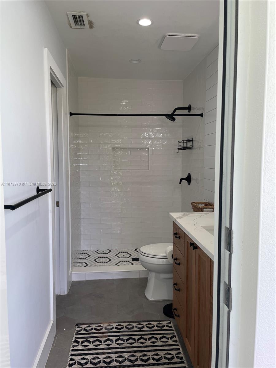 DAN-MAR HEIGHTS - Residential