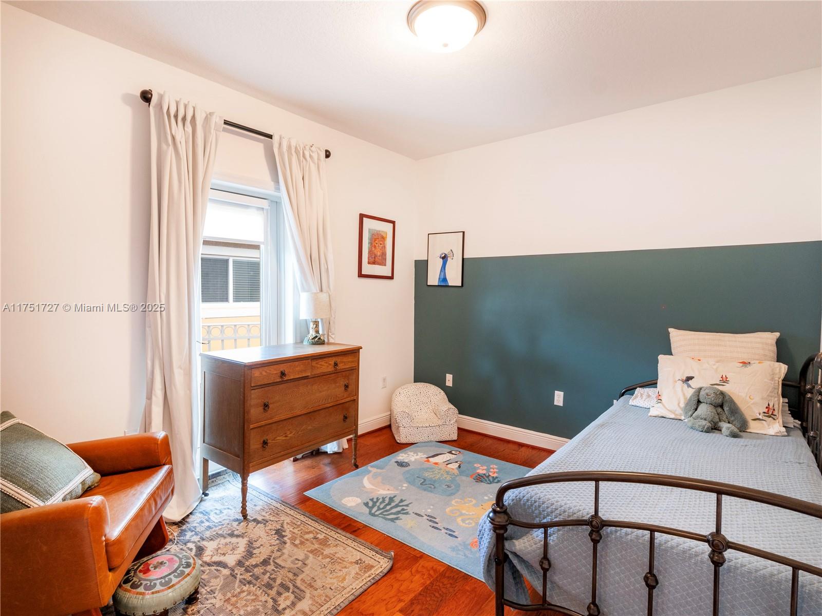 HIBISCUS GARDENS CONDO - Residential