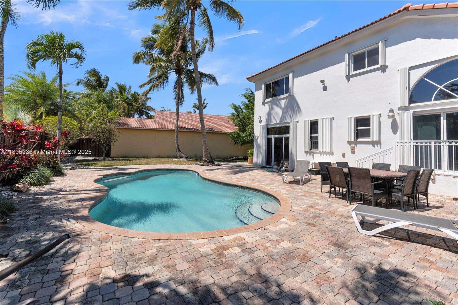 11012 NW 59th St