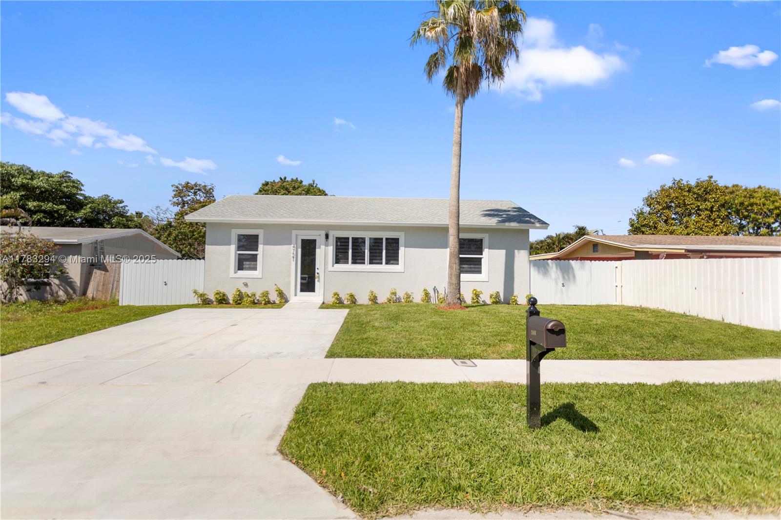 Property for Sale at 4721 Sw 12th Ct, Fort Lauderdale, Broward County, Florida - Bedrooms: 3 
Bathrooms: 2  - $499,000