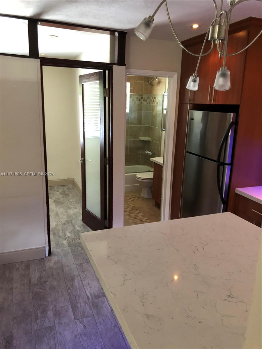 EL SOL AT MAIN STREET CON - Residential