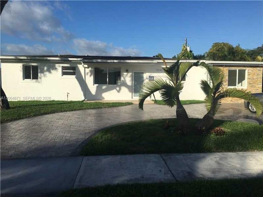 Spacious and well-maintained single-family home featuring 4 bedrooms and 2 full bathrooms. This property offers a bright, open layout with plenty of natural light throughout. The kitchen includes ample cabinet space and flows seamlessly into the living and dining areas, making it perfect for everyday living and entertaining.
The primary bedroom features a private en-suite bathroom, while the additional bedrooms provide flexibility for family, guests, or a home office. Step outside to enjoy a huge backyard—perfect for gatherings, outdoor activities, gardening, or simply relaxing in your own private space.
Located in a quiet neighborhood with convenient access to schools, shopping, dining, and major roadways. This home combines comfort, space, and convenience—ready for you to move in and make it your own.