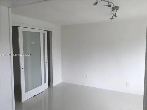 FAIRLAWN ESTS 1ST ADDN - Residential Lease