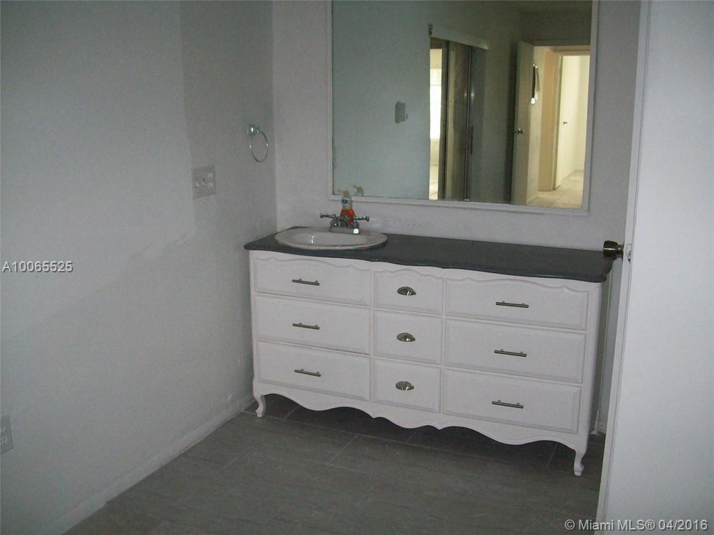 Sunrise Golf Village Sec - Residential