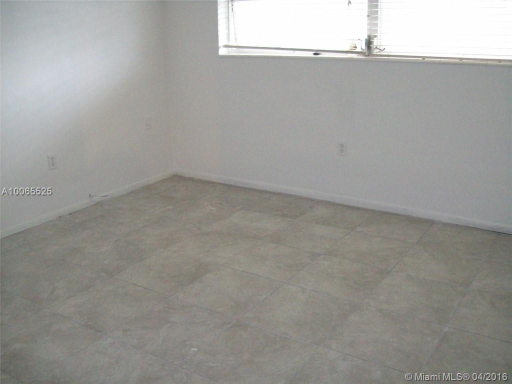 Sunrise Golf Village Sec - Residential