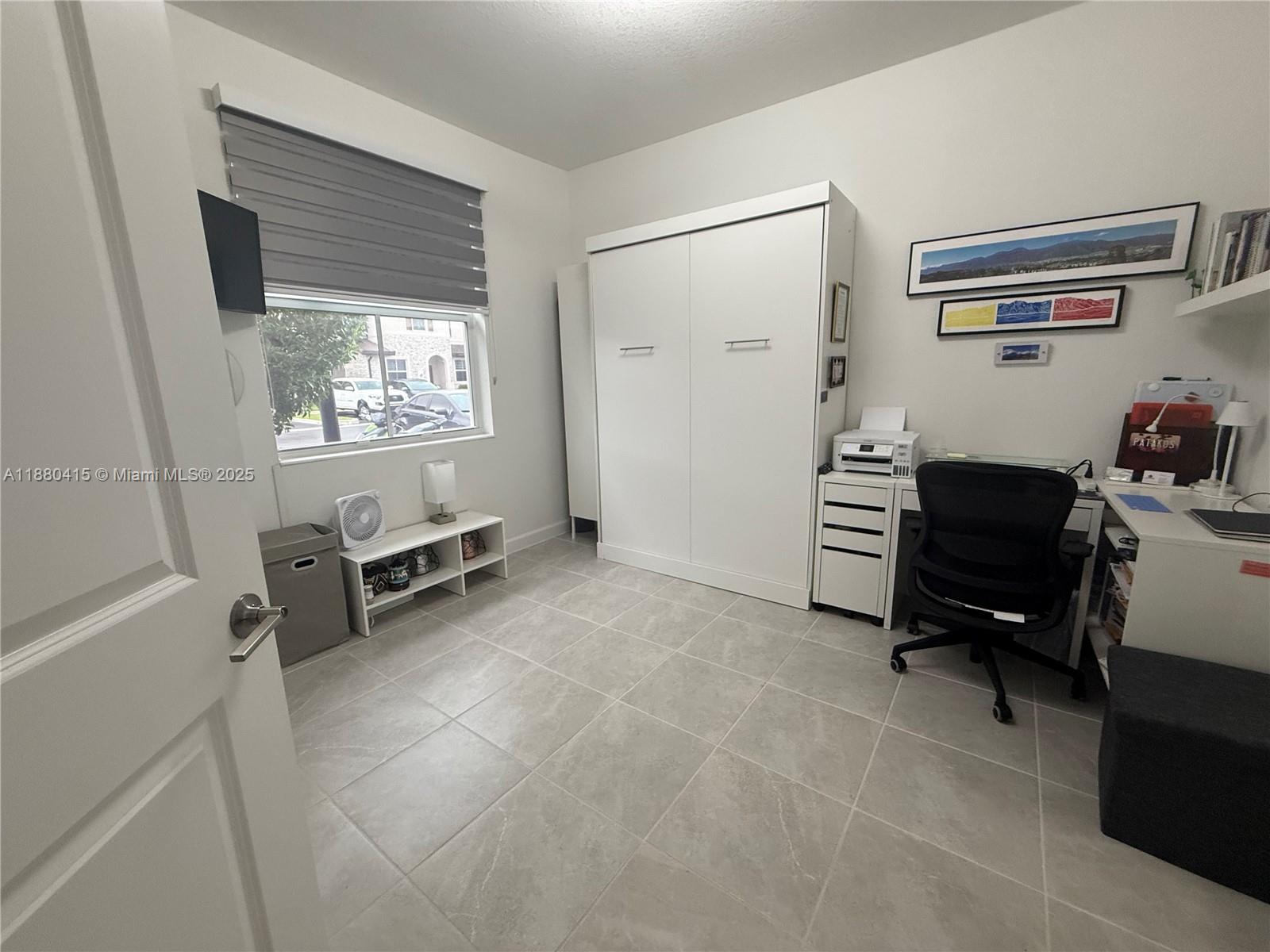 GOLF PARK SEC 1 - Residential Lease