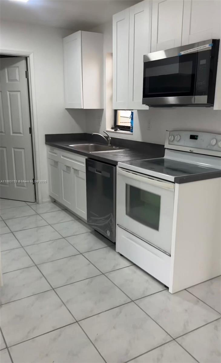 WESTWOOD PARK SEC 3 - Residential Lease