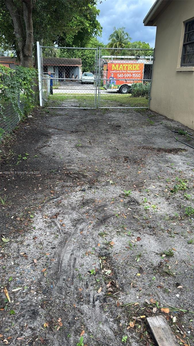 WESTWOOD PARK SEC 3 - Residential Lease