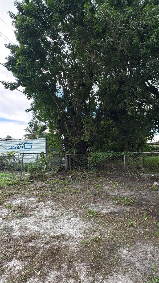 WESTWOOD PARK SEC 3 - Residential Lease