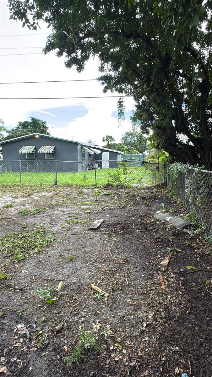 WESTWOOD PARK SEC 3 - Residential Lease