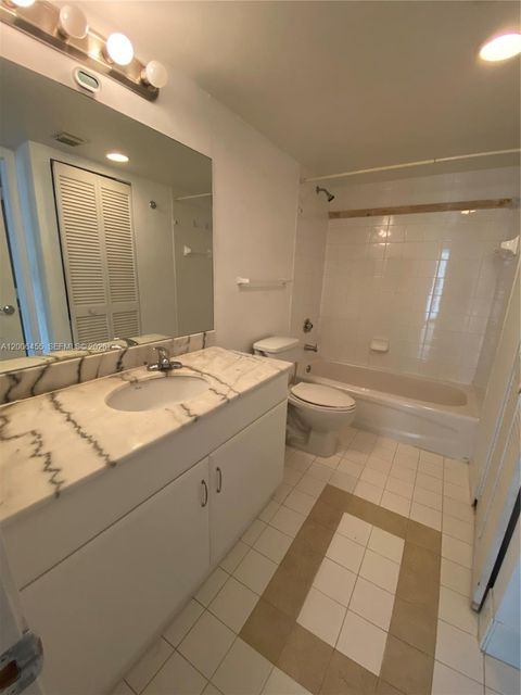 Tiny photo for 1200 Brickell Bay Dr #1914, Miami, FL 33131 (MLS # A12006455)