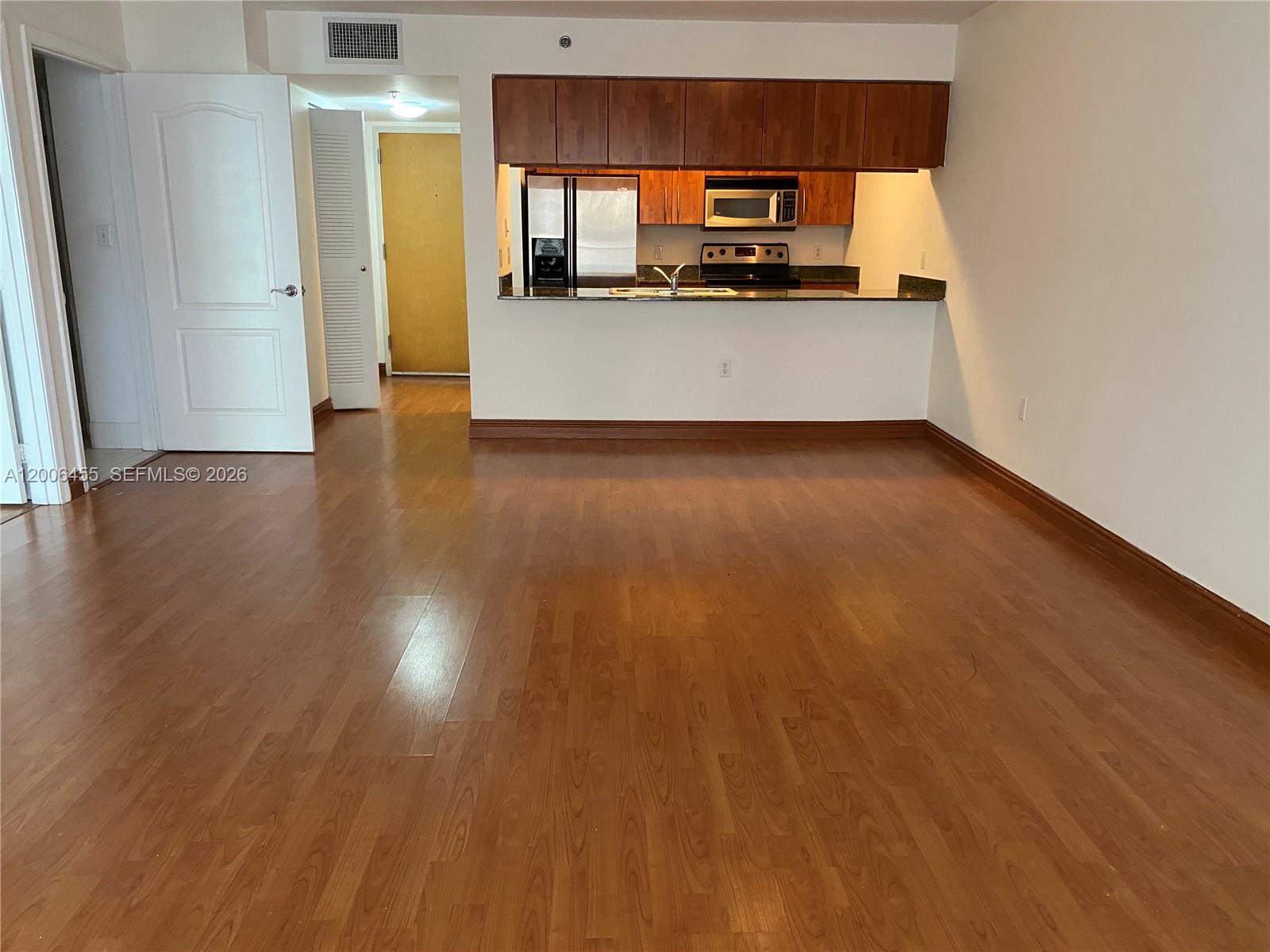 THE CLUB AT BRICKELL BAY - Residential