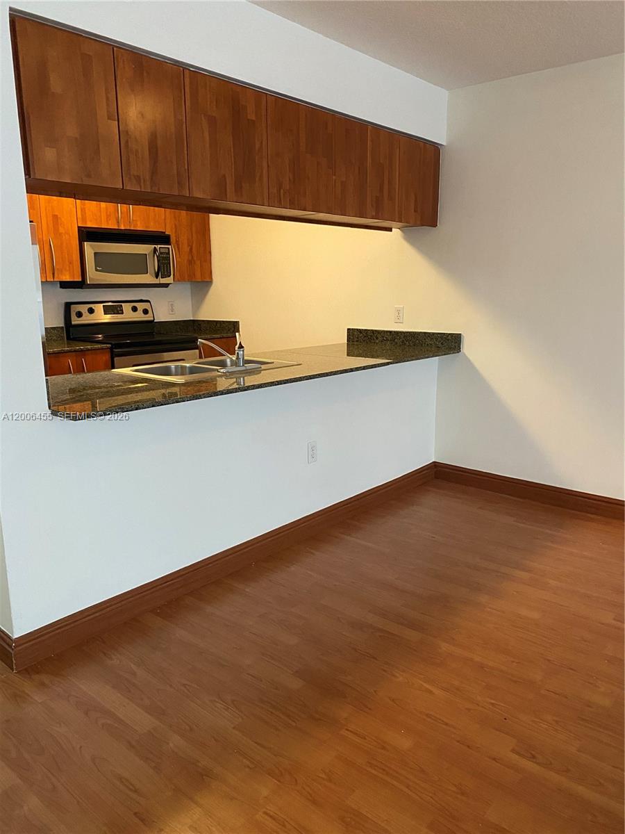 THE CLUB AT BRICKELL BAY - Residential